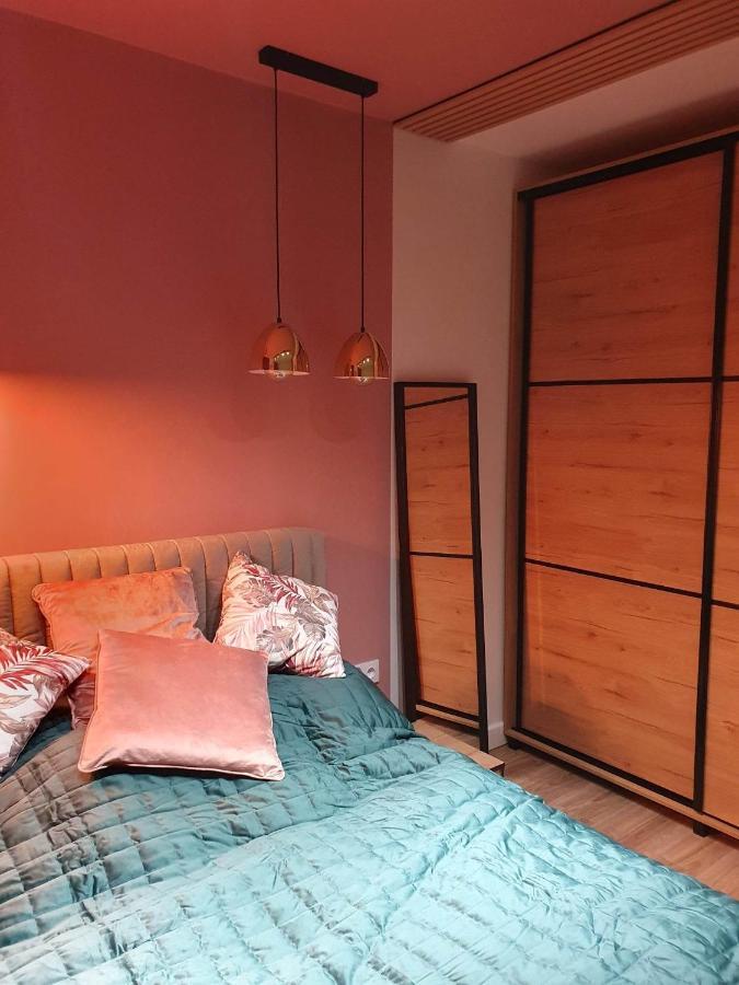 Apartament 3 Pokojowy Lub Pokoj W Mieszkaniu W Nowym Bloku Varsó Kültér fotó