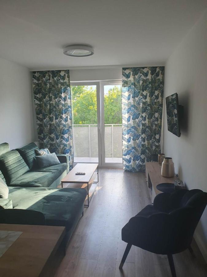 Apartament 3 Pokojowy Lub Pokoj W Mieszkaniu W Nowym Bloku Varsó Kültér fotó