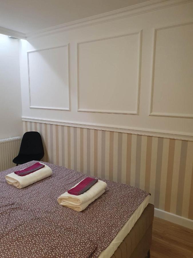 Apartament 3 Pokojowy Lub Pokoj W Mieszkaniu W Nowym Bloku Varsó Kültér fotó