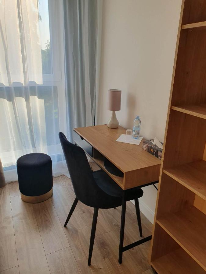 Apartament 3 Pokojowy Lub Pokoj W Mieszkaniu W Nowym Bloku Varsó Kültér fotó