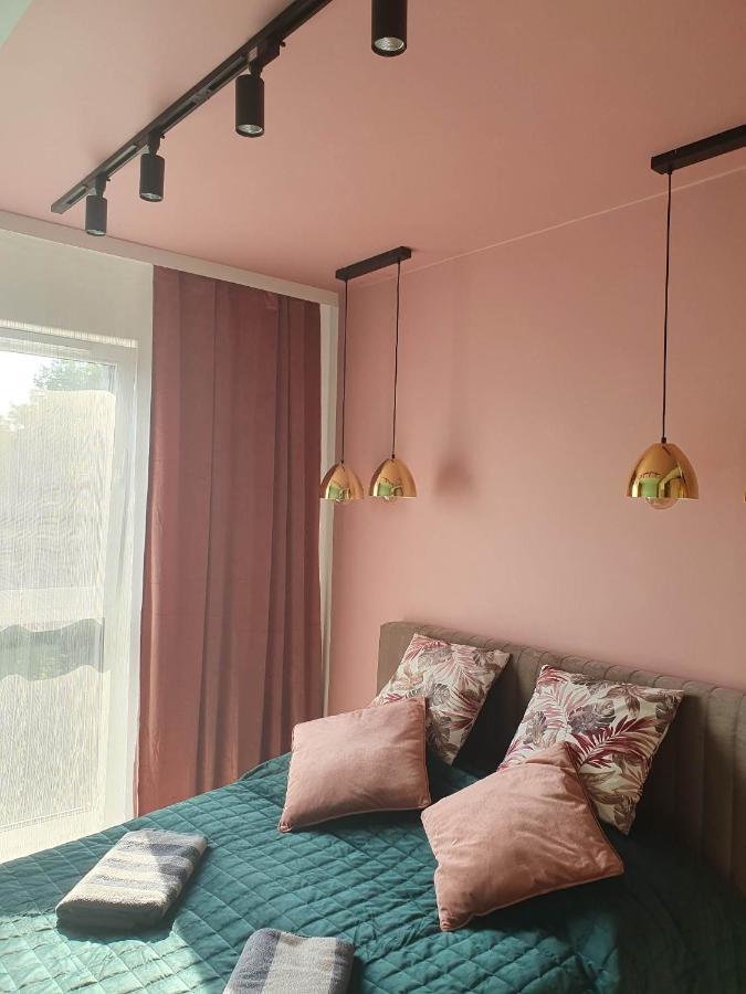 Apartament 3 Pokojowy Lub Pokoj W Mieszkaniu W Nowym Bloku Varsó Kültér fotó