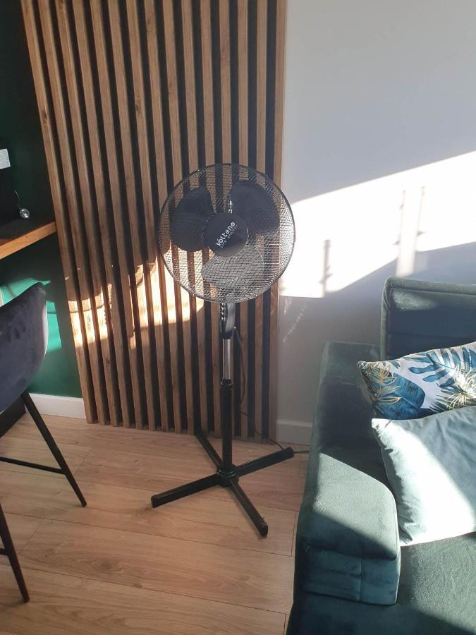 Apartament 3 Pokojowy Lub Pokoj W Mieszkaniu W Nowym Bloku Varsó Kültér fotó