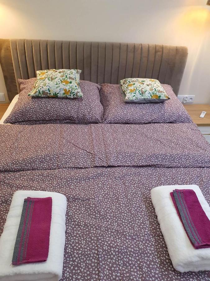 Apartament 3 Pokojowy Lub Pokoj W Mieszkaniu W Nowym Bloku Varsó Kültér fotó